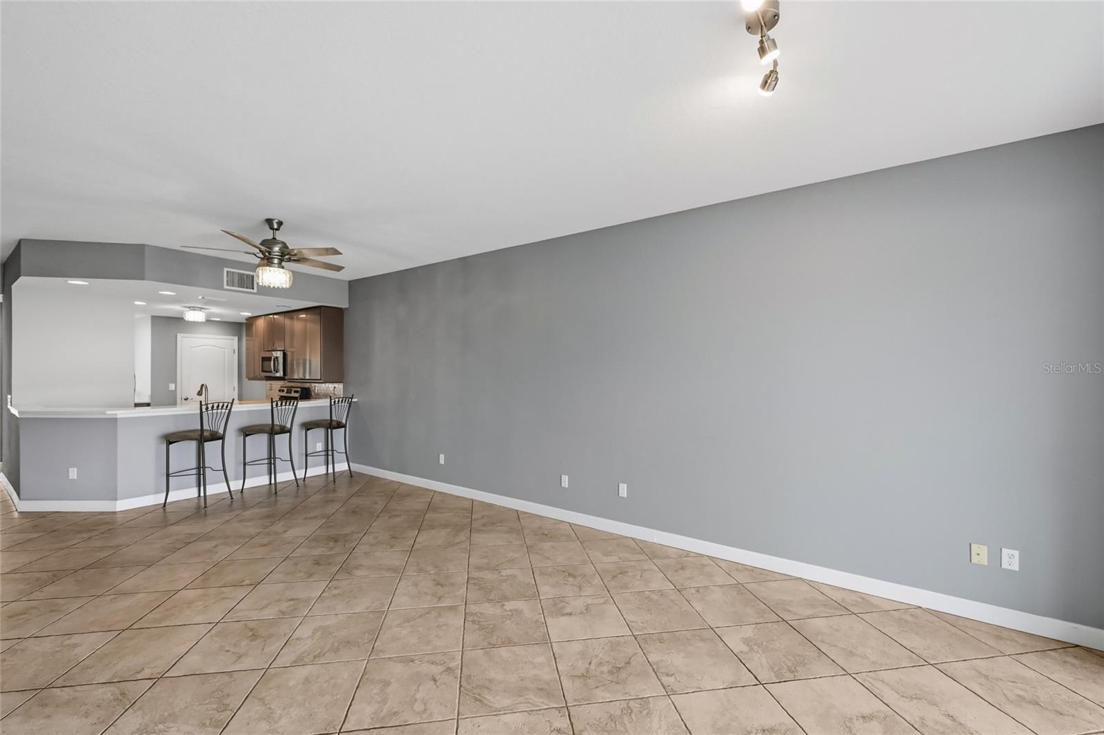 Image 19 of 57 For 6626 7th Avenue Circle W