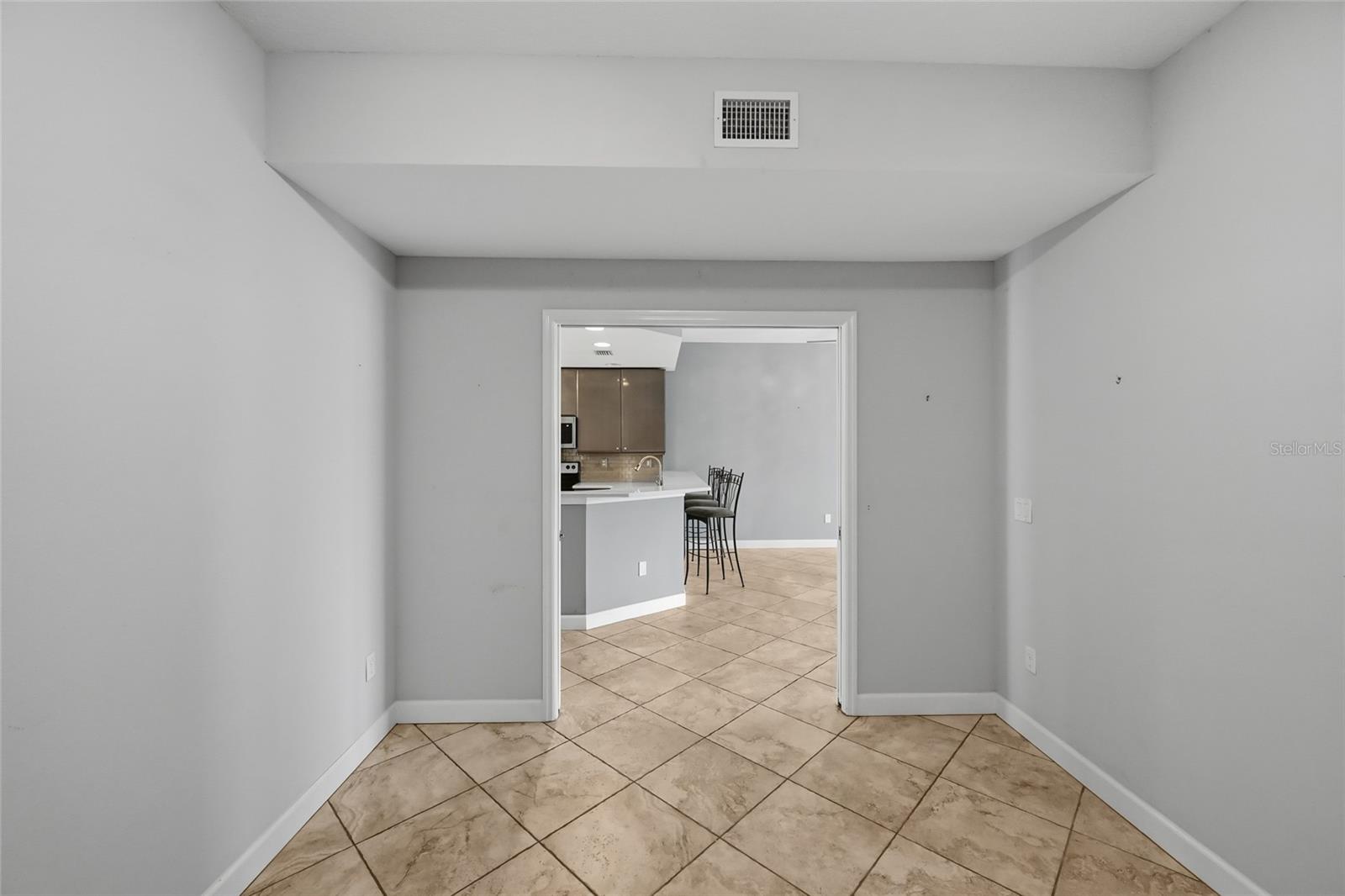 Image 36 of 57 For 6626 7th Avenue Circle W