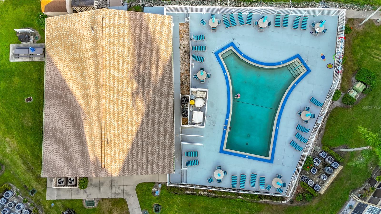 Image 29 of 51 For 3783 Lake Bayshore Drive H404