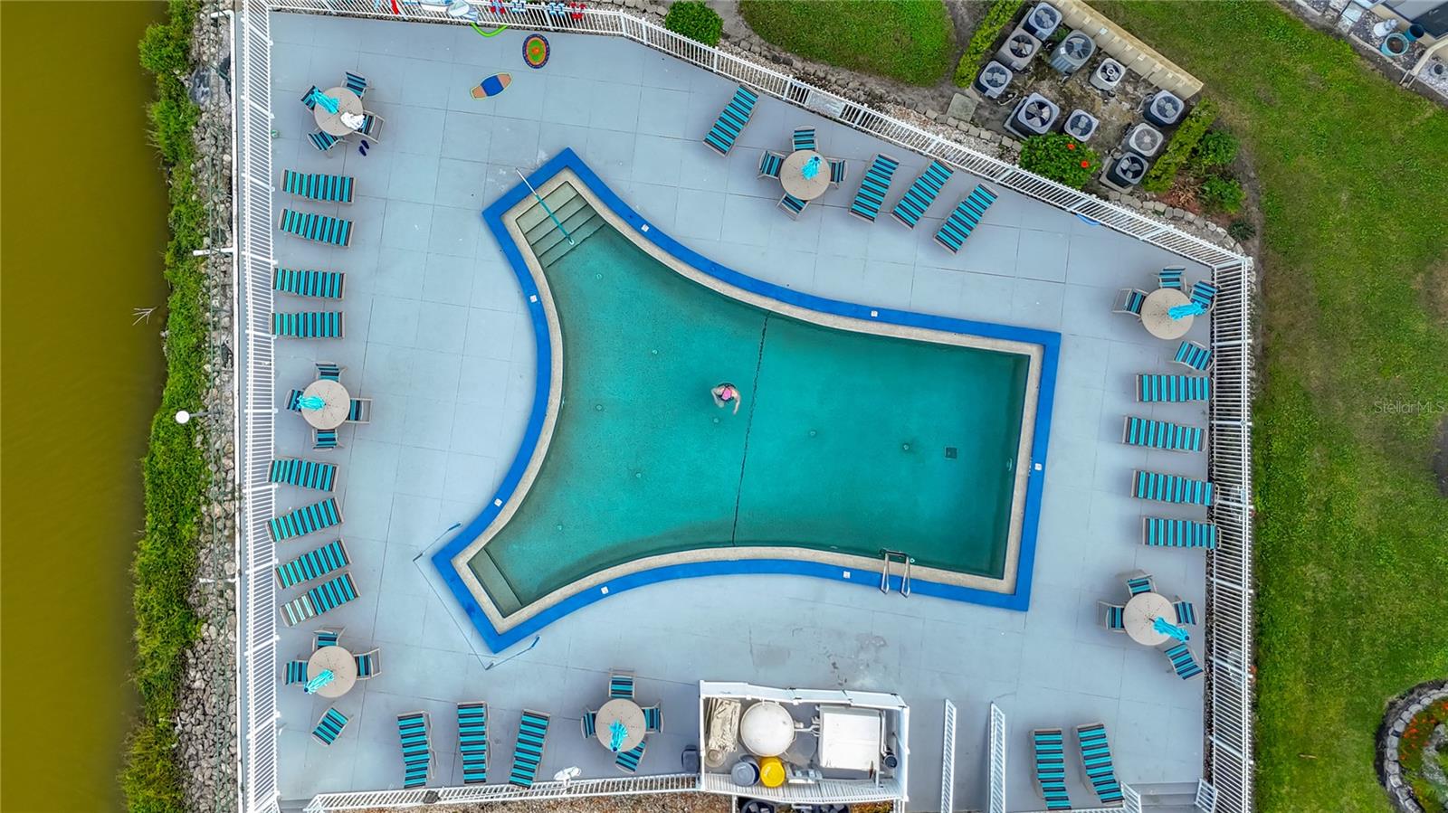 Image 30 of 51 For 3783 Lake Bayshore Drive H404