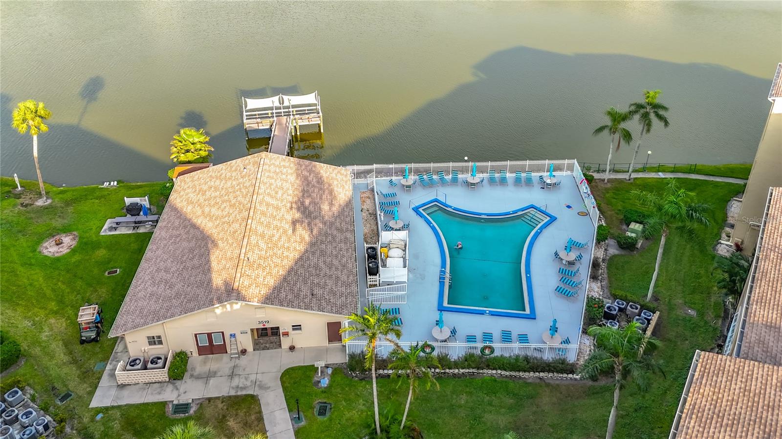 Image 31 of 51 For 3783 Lake Bayshore Drive H404