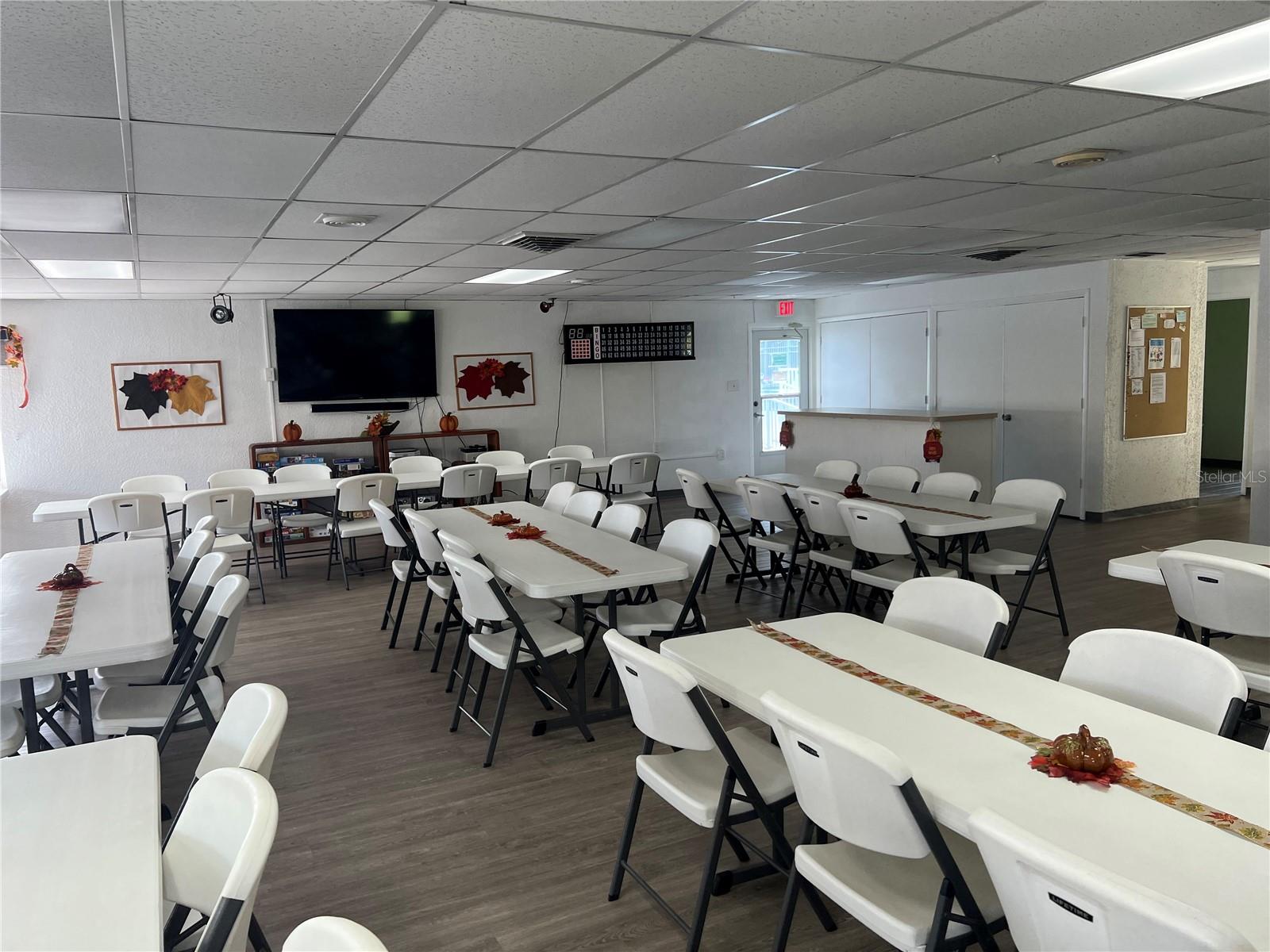 Image 37 of 51 For 3783 Lake Bayshore Drive H404