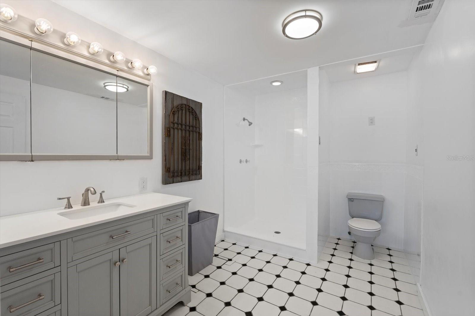 Image 18 of 32 For 6715 Georgia Avenue