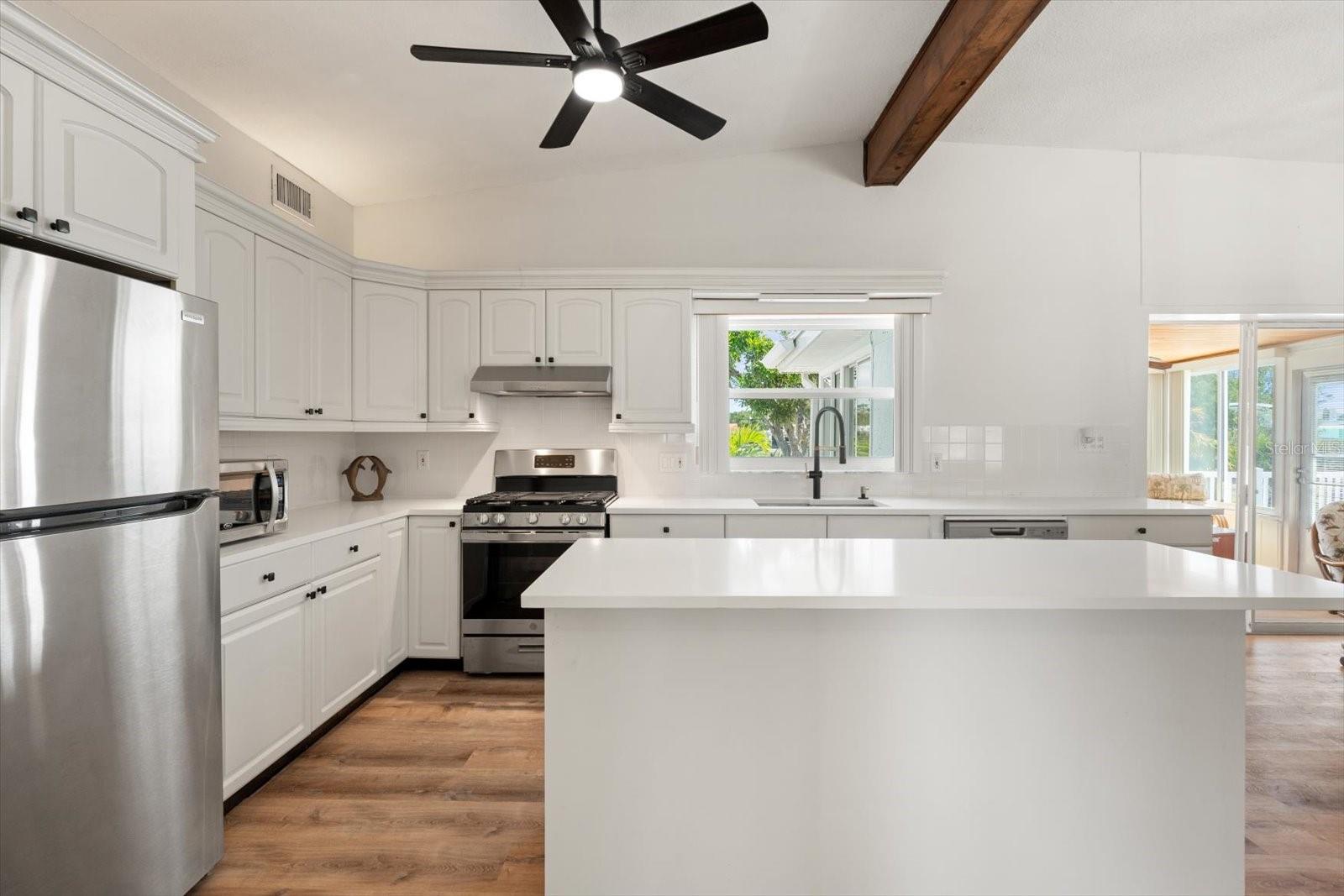 Image 4 of 32 For 6715 Georgia Avenue