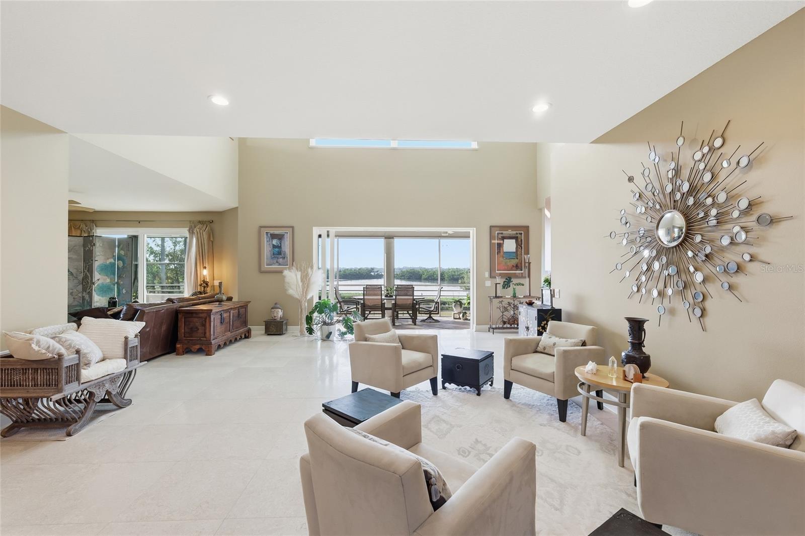 Image 11 of 54 For 6511 Bayshore Road