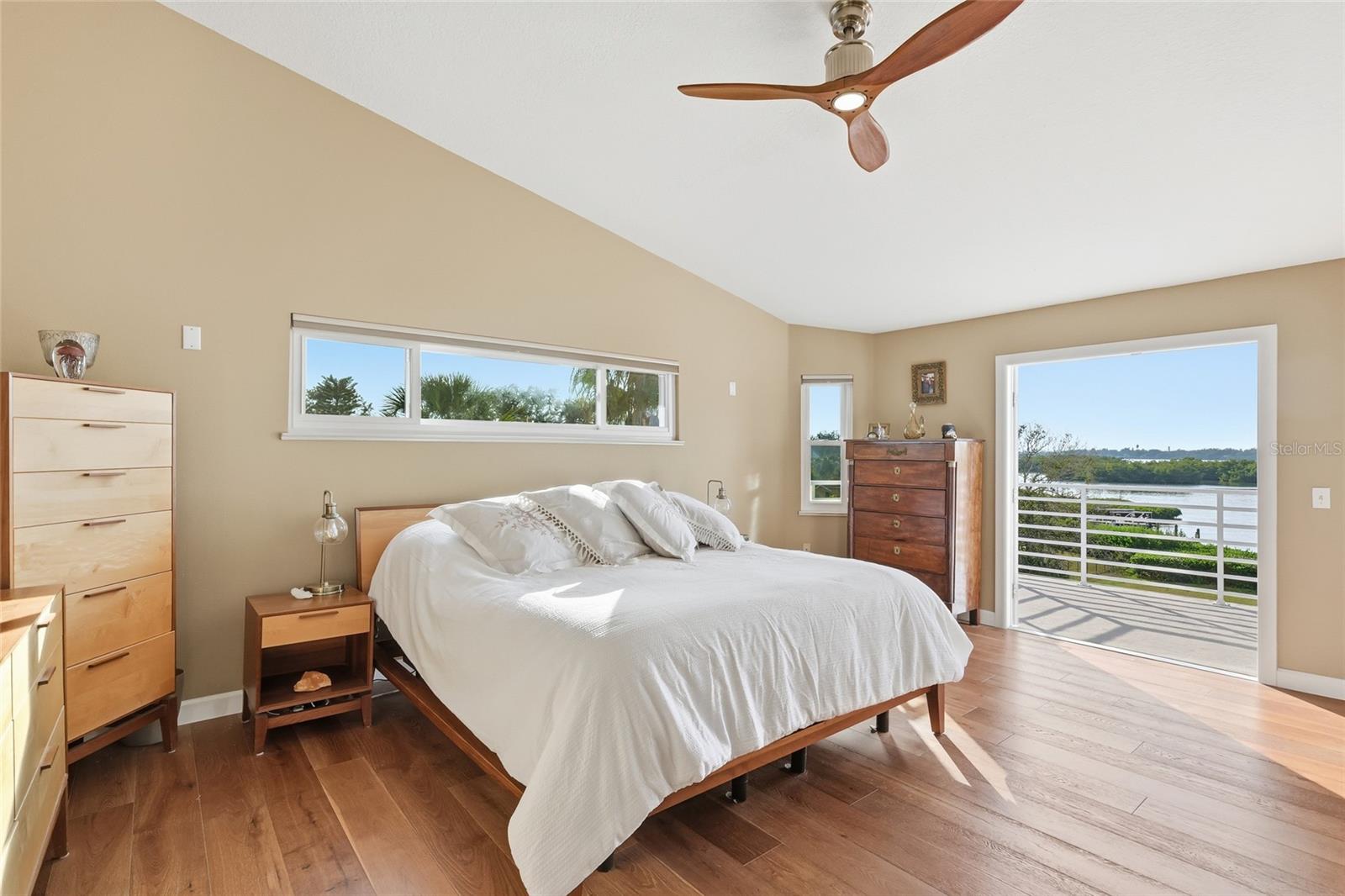 Image 29 of 54 For 6511 Bayshore Road