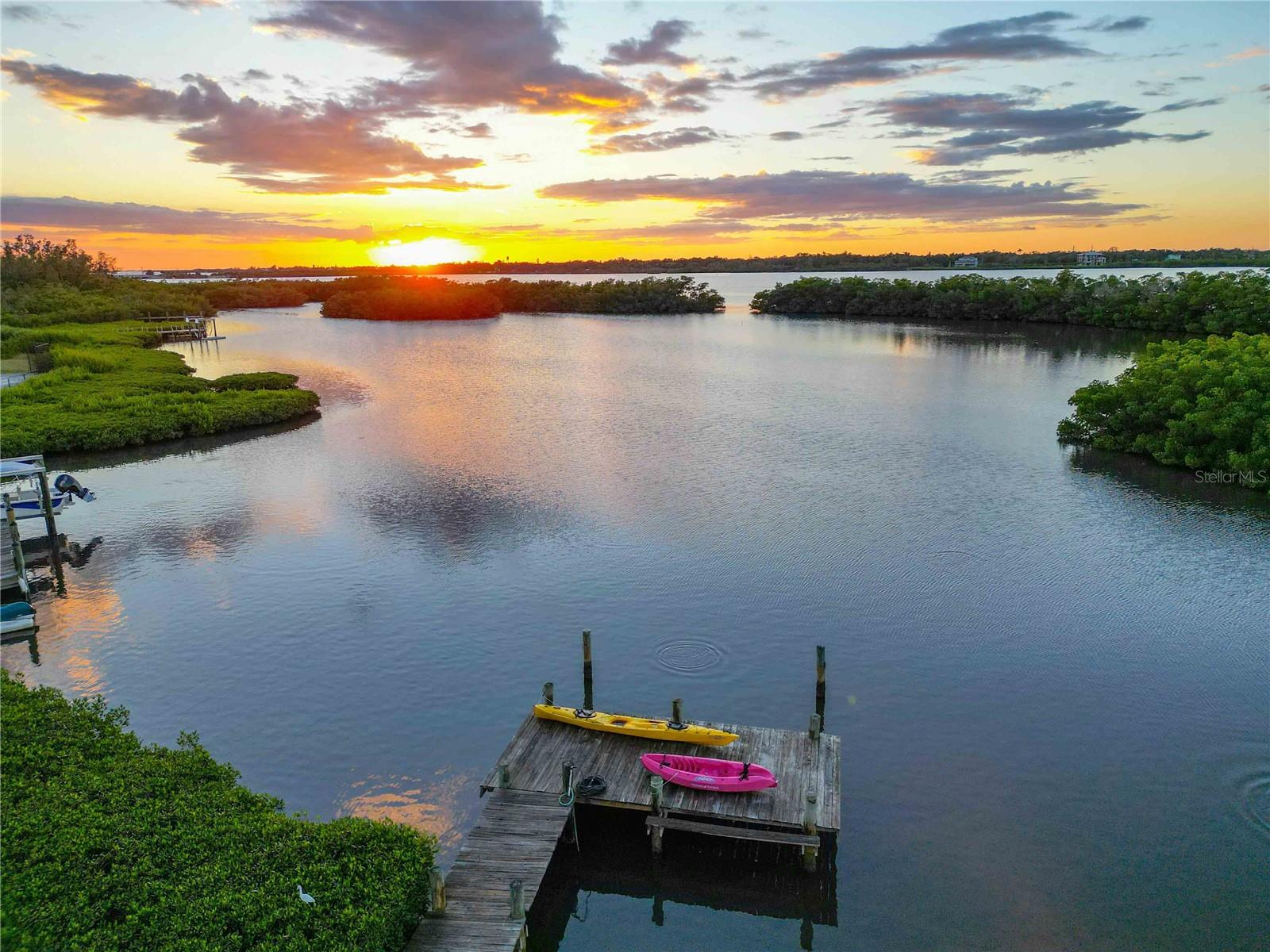 Image 43 of 54 For 6511 Bayshore Road