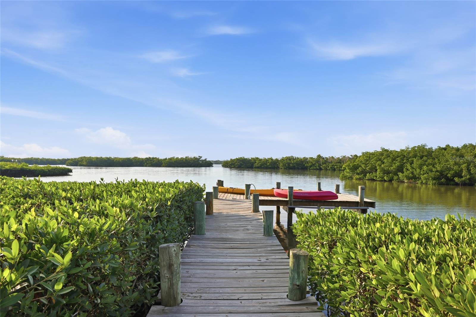 Image 9 of 54 For 6511 Bayshore Road