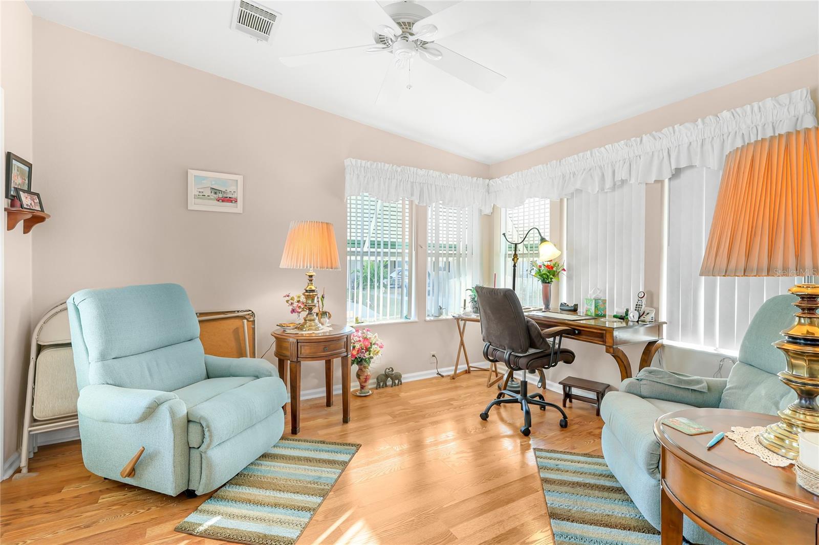 Image 12 of 25 For 5316 53rd Avenue E N16