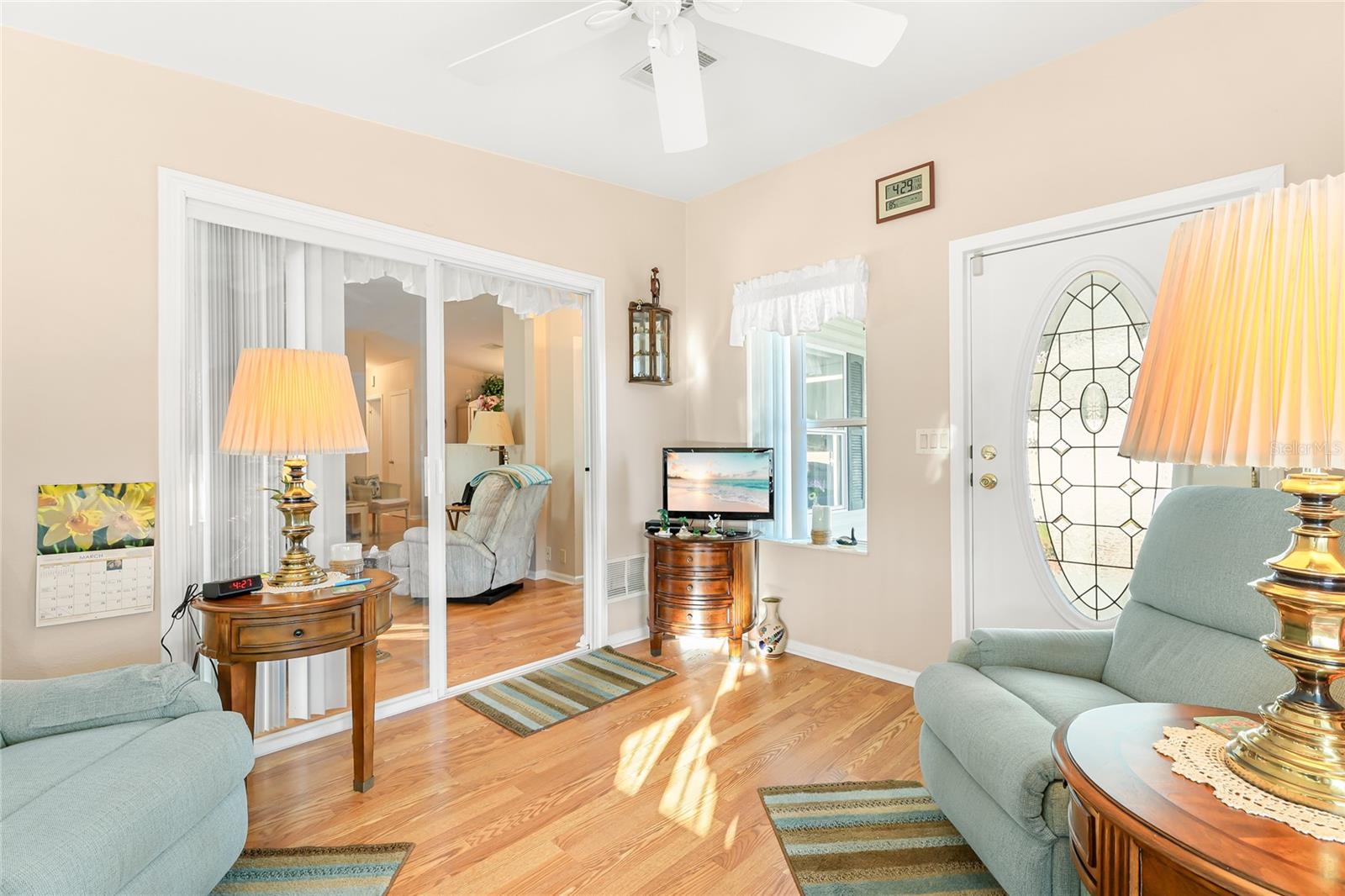 Image 13 of 25 For 5316 53rd Avenue E N16