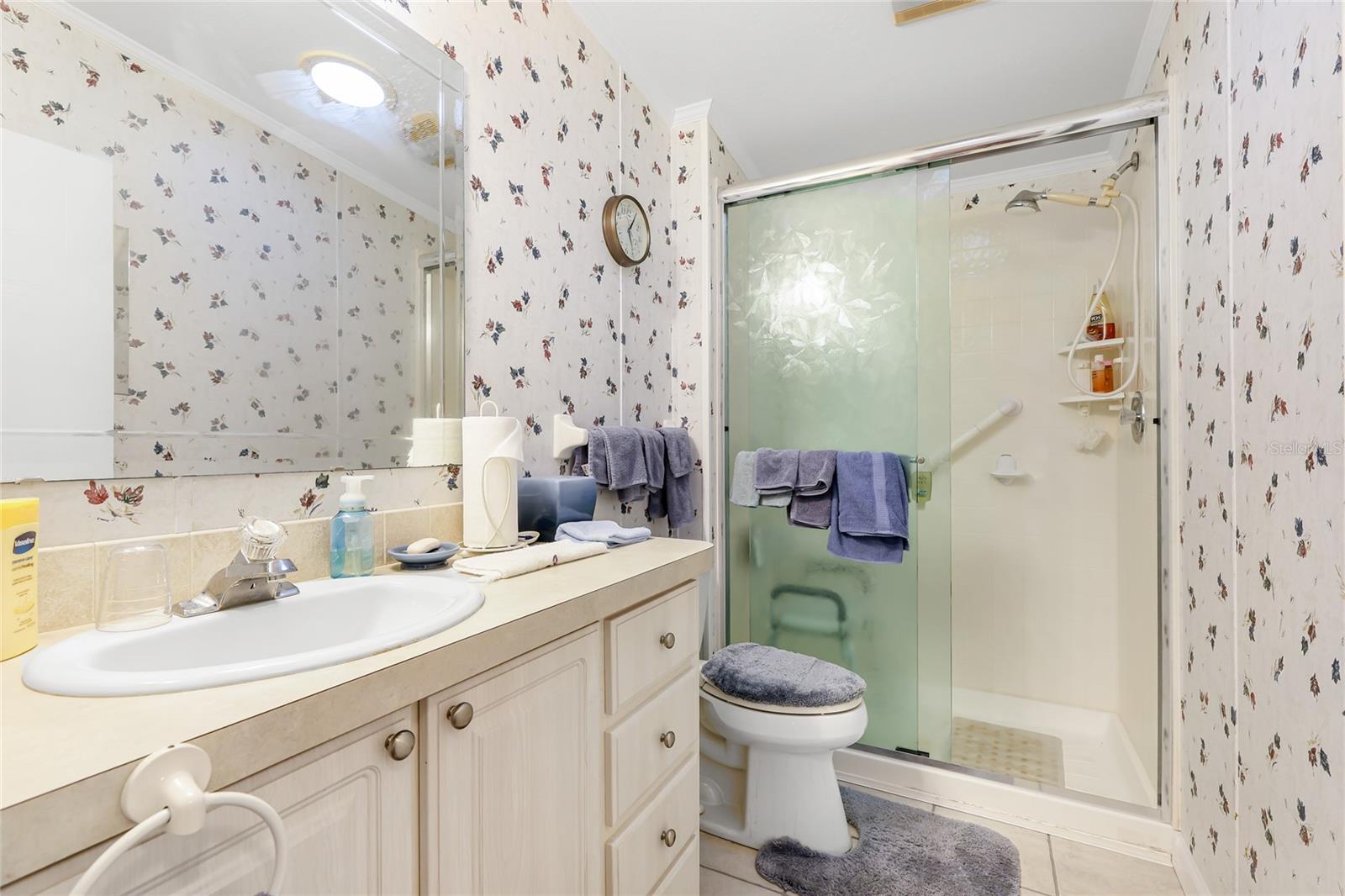 Image 21 of 25 For 5316 53rd Avenue E N16