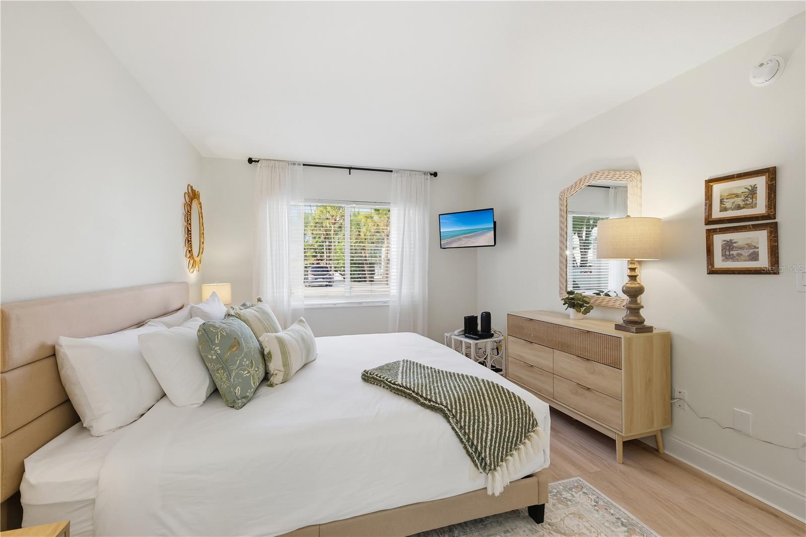 Image 15 of 30 For 7100 Gulf Drive 106