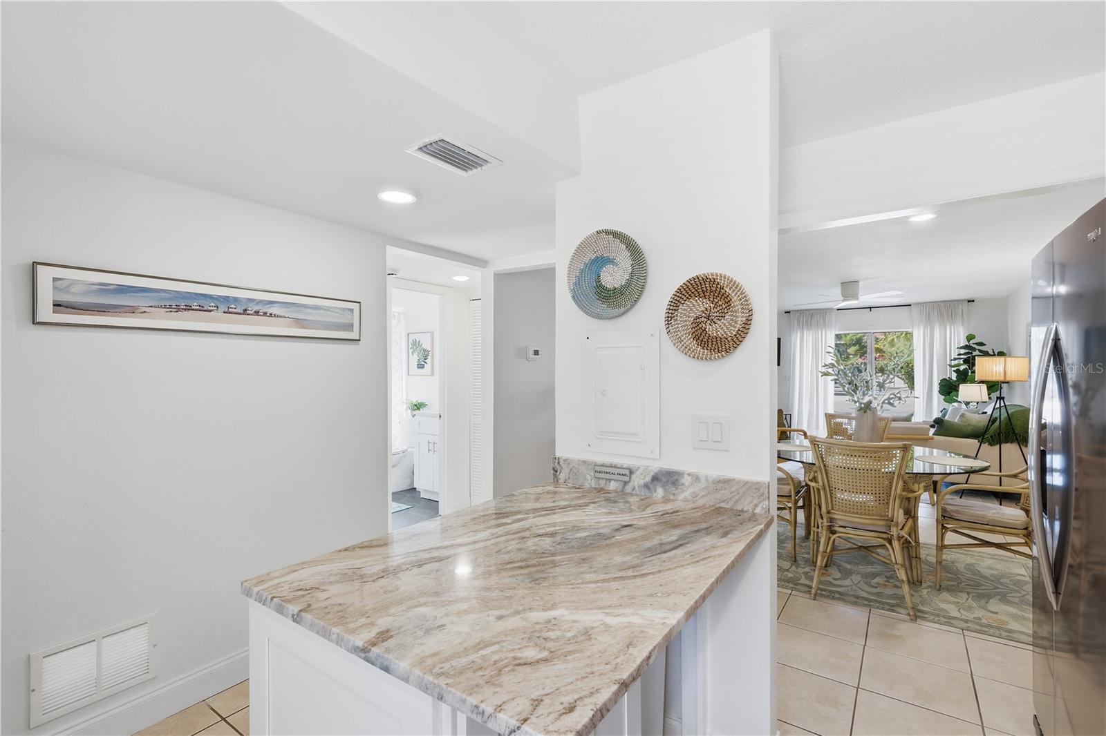 Image 6 of 30 For 7100 Gulf Drive 106