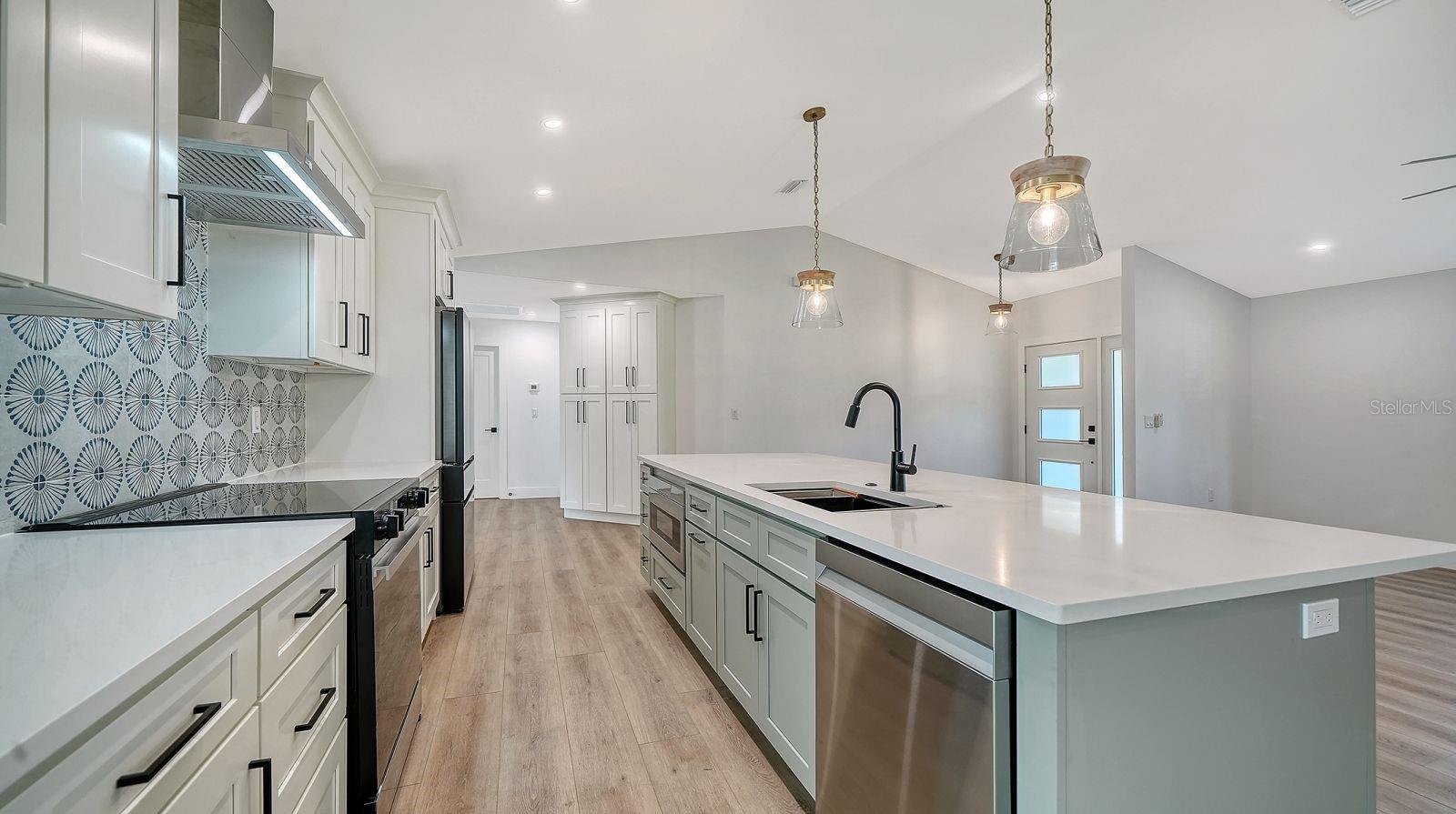 Image 19 of 72 For 5468 Wilkinson Road