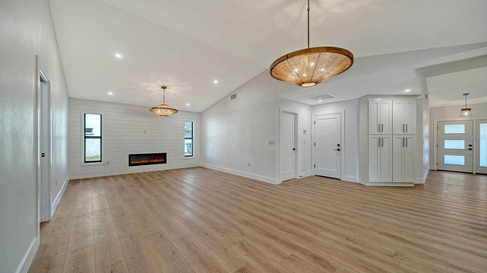 Image 24 of 72 For 5468 Wilkinson Road