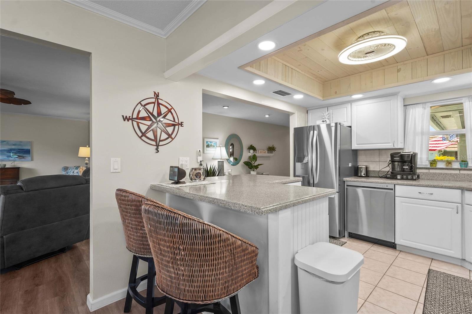 Image 12 of 72 For 2531 Riverbluff Parkway V181