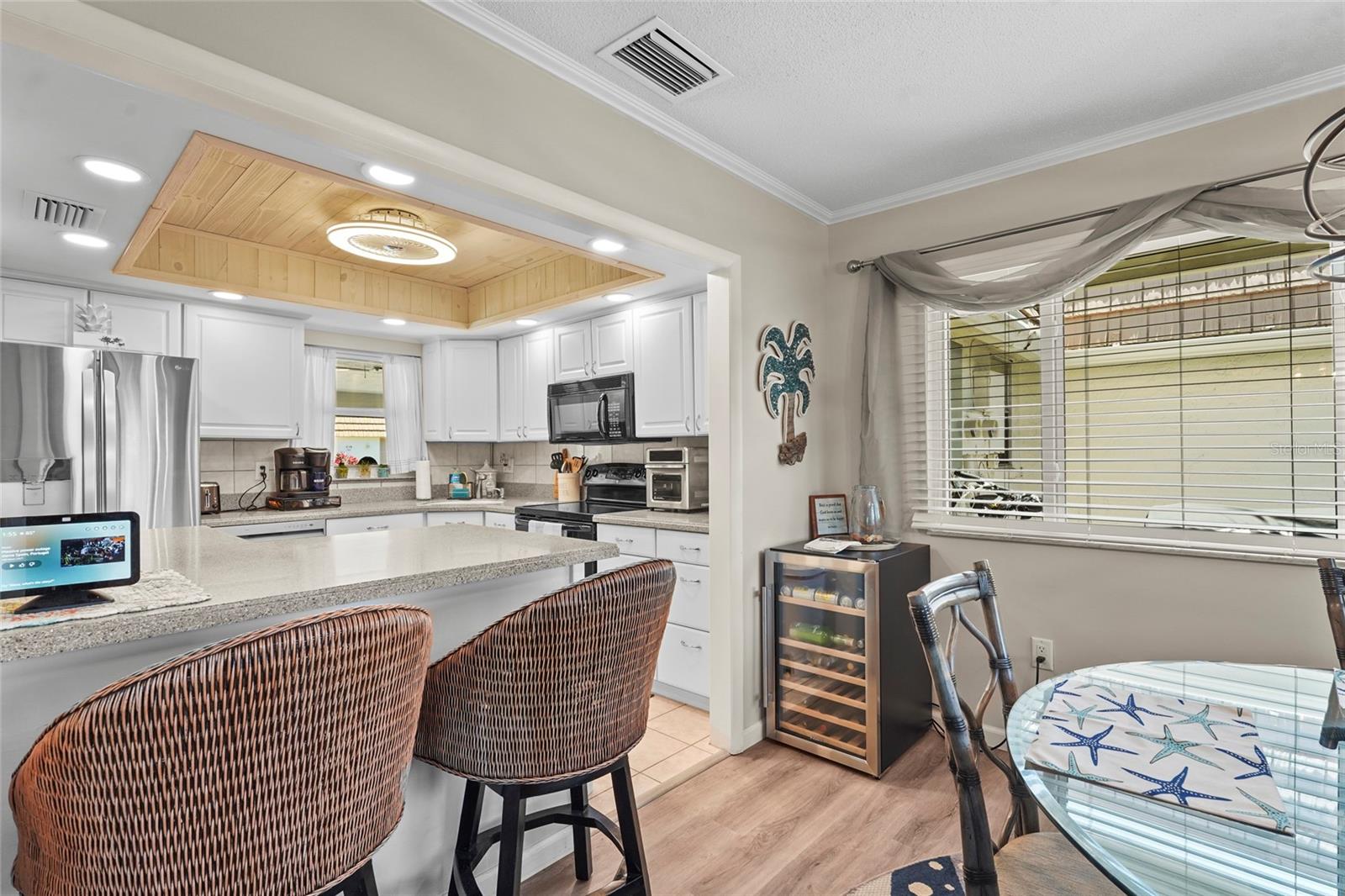 Image 14 of 72 For 2531 Riverbluff Parkway V181