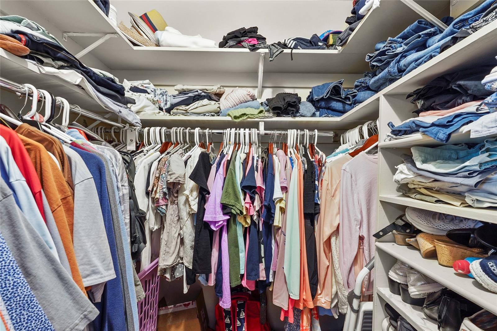 Image 31 of 72 For 2531 Riverbluff Parkway V181