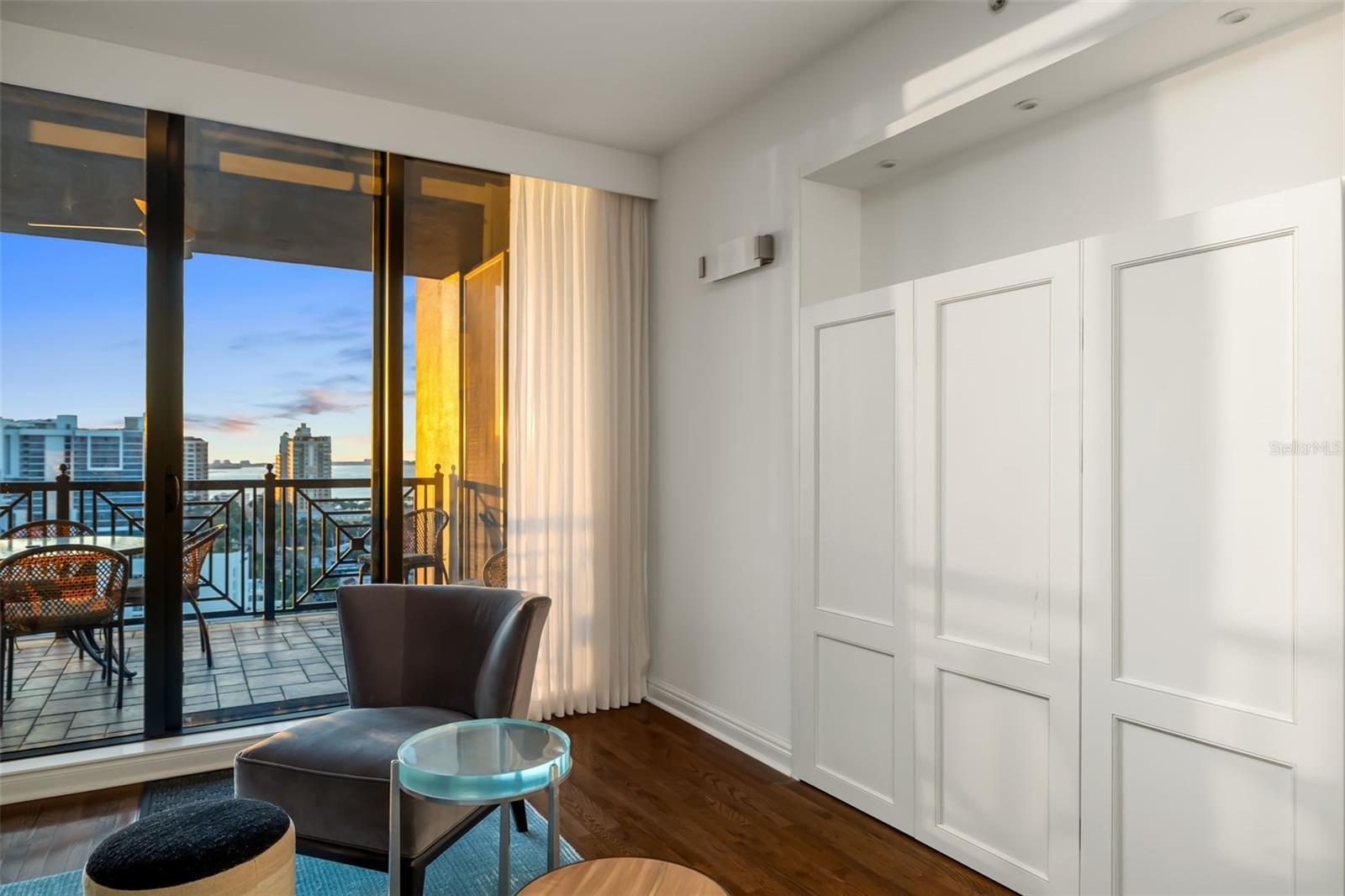 Image 11 of 87 For 50 Central Avenue 14d