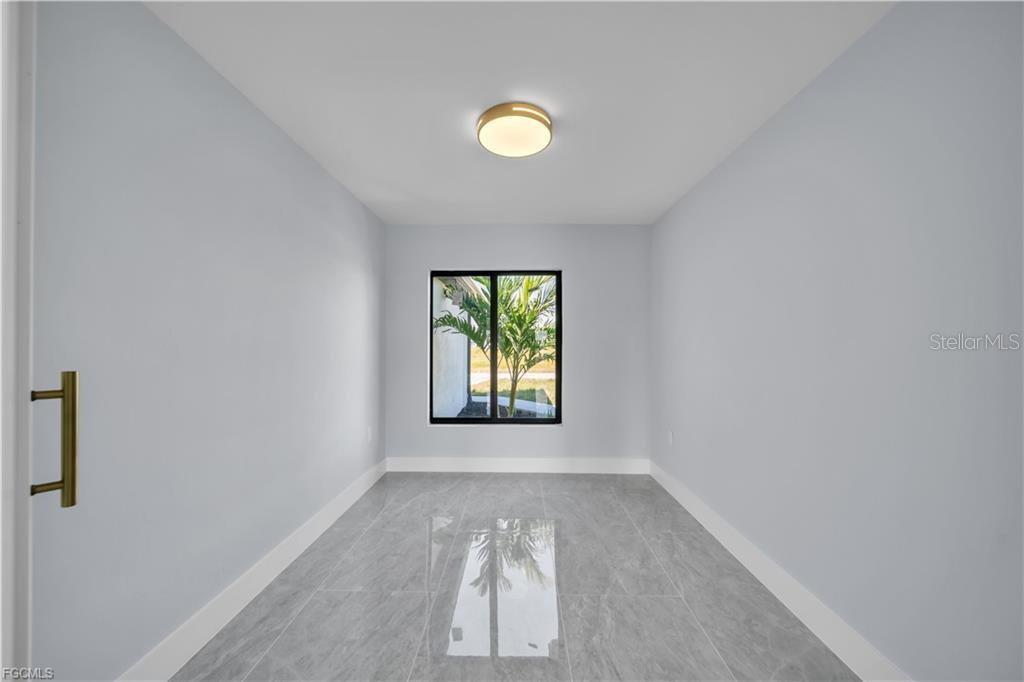 Image 20 of 47 For 312 Pembroke Street