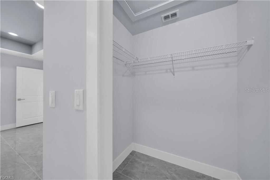 Image 23 of 47 For 312 Pembroke Street