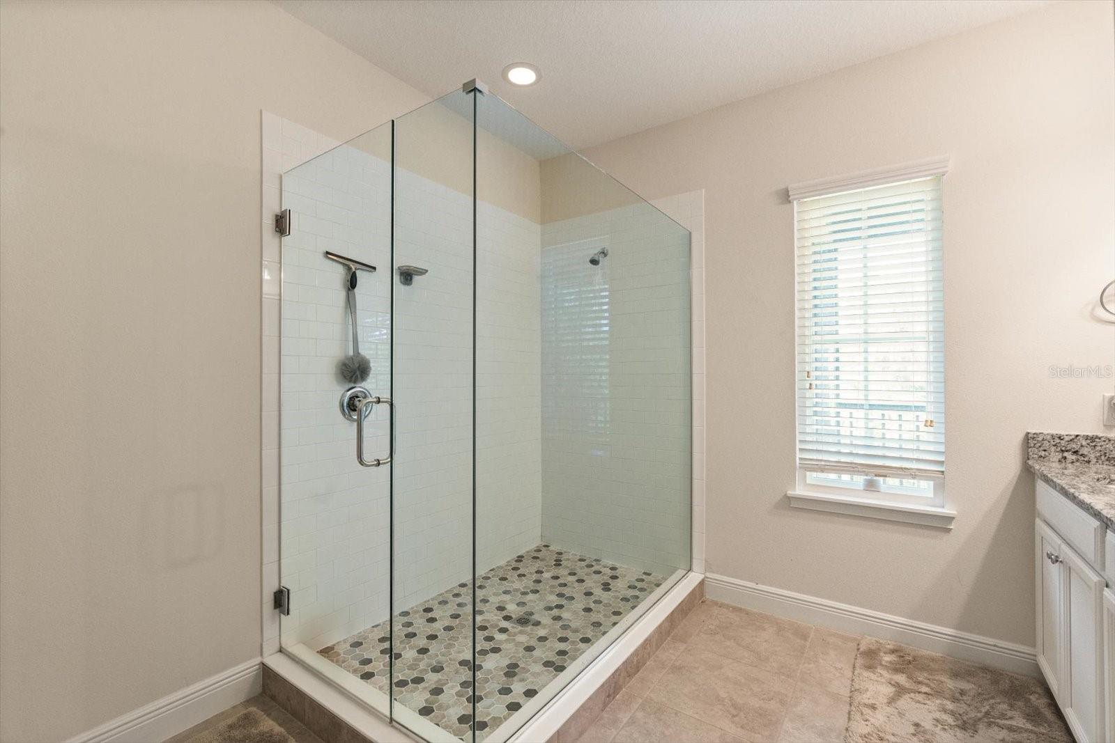 Image 31 of 53 For 4548 Chinkapin Drive