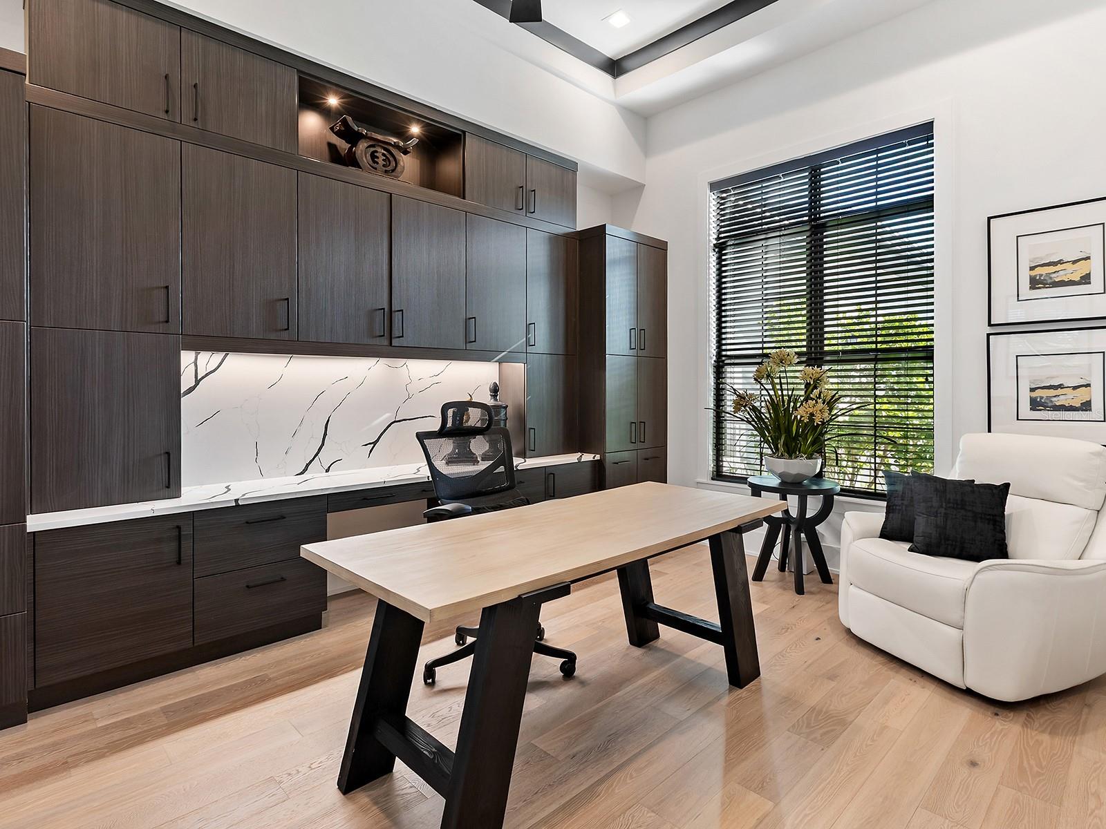 Image 32 of 96 For 7958 Outboard Drive