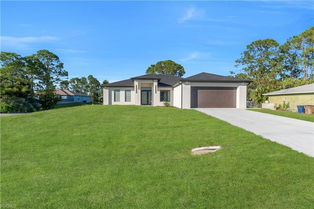 Image 3 of 43 For 3716 10th Street Sw