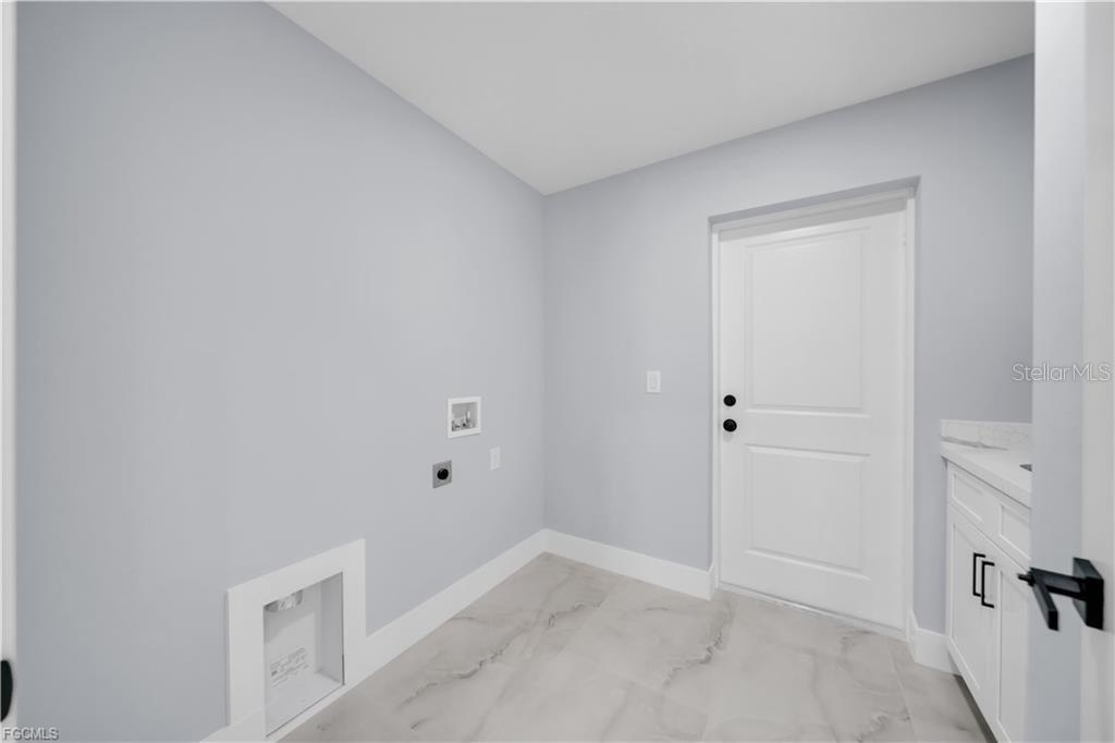 Image 34 of 43 For 3716 10th Street Sw