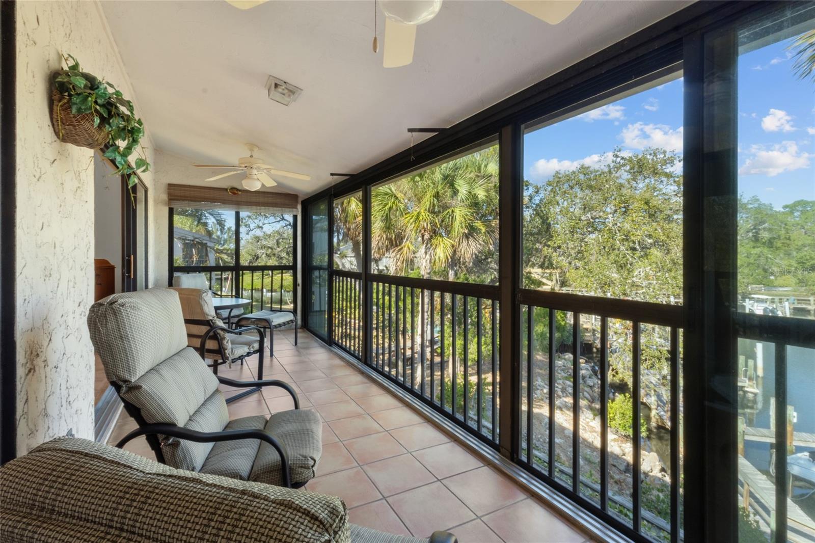 Image 14 of 33 For 1621 Boathouse Circle 220