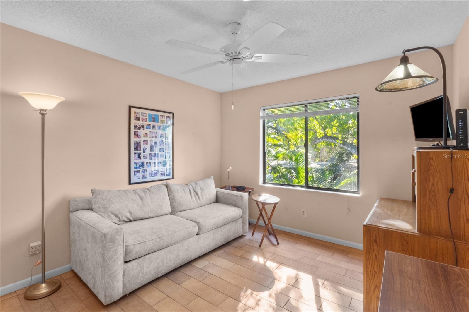 Image 16 of 33 For 1621 Boathouse Circle 220