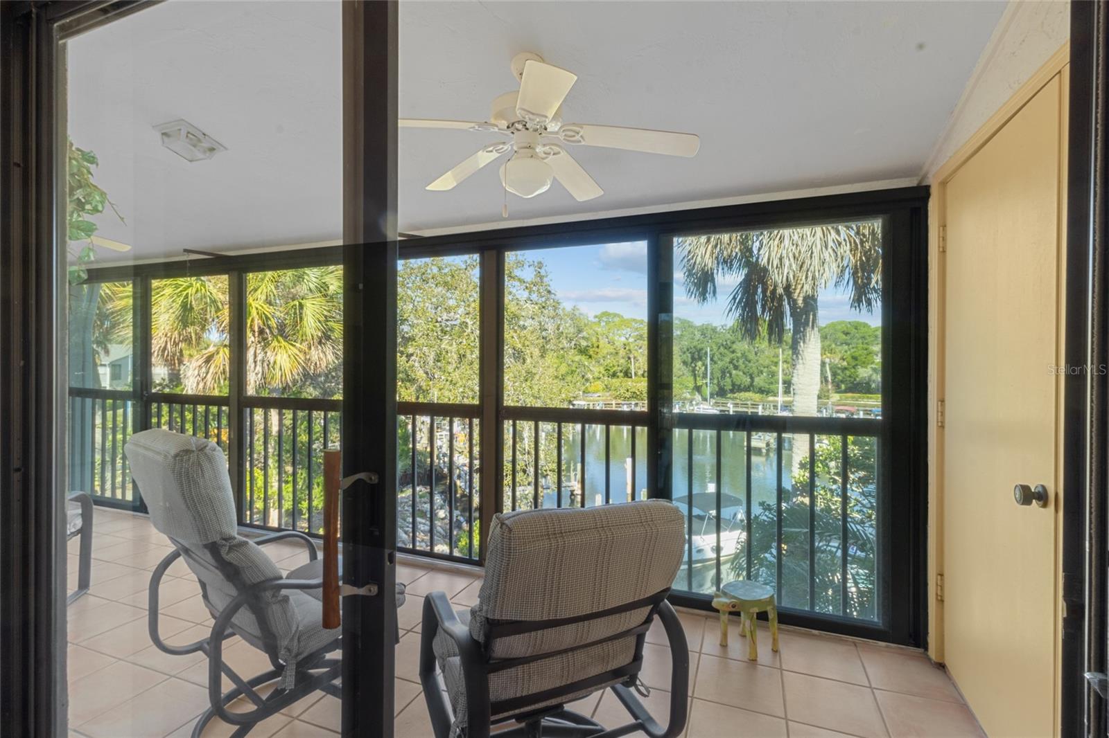 Image 19 of 33 For 1621 Boathouse Circle 220