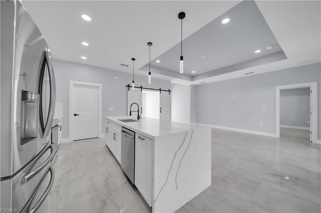 Image 11 of 31 For 3315 16th Street W