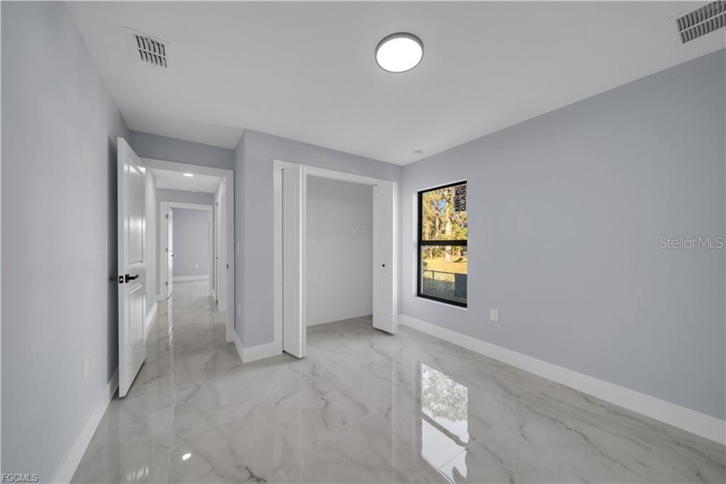 Image 26 of 31 For 3315 16th Street W