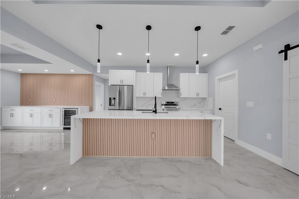 Image 6 of 31 For 3315 16th Street W