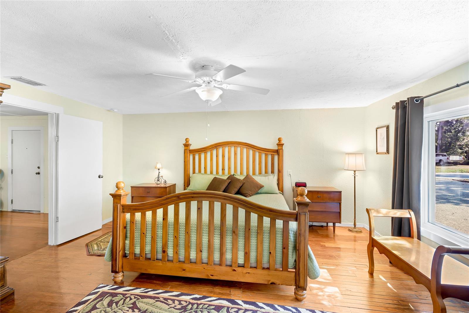 Image 20 of 35 For 4030 Worcester Road