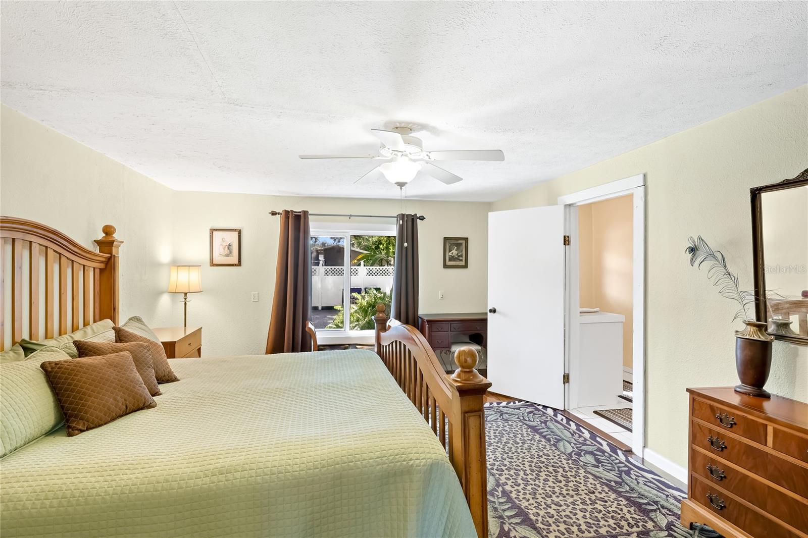 Image 21 of 35 For 4030 Worcester Road