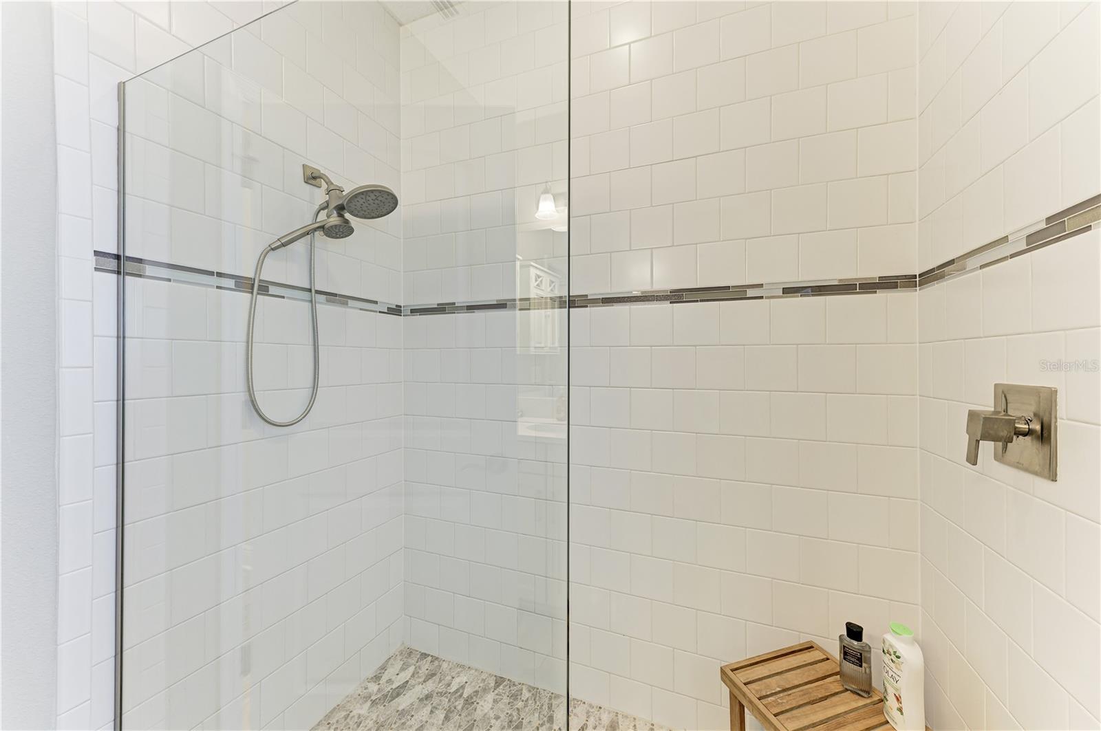 Image 17 of 28 For 5961 Amberly Drive