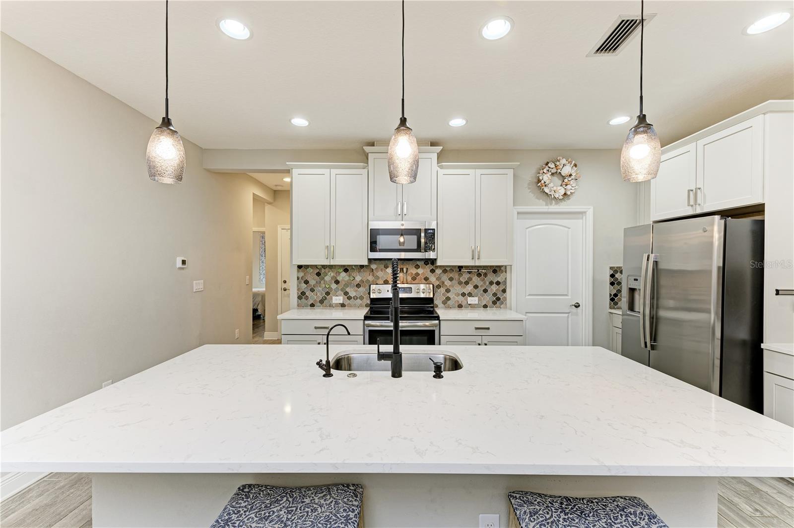 Image 4 of 28 For 5961 Amberly Drive