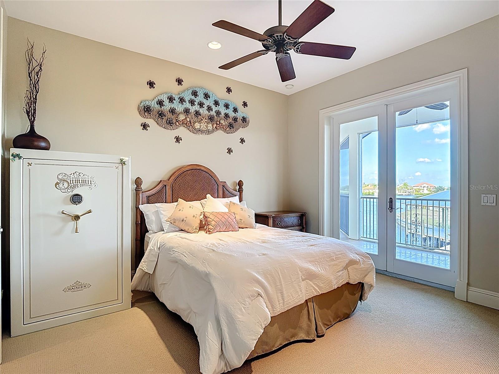 Image 28 of 96 For 24248 Treasure Island Boulevard