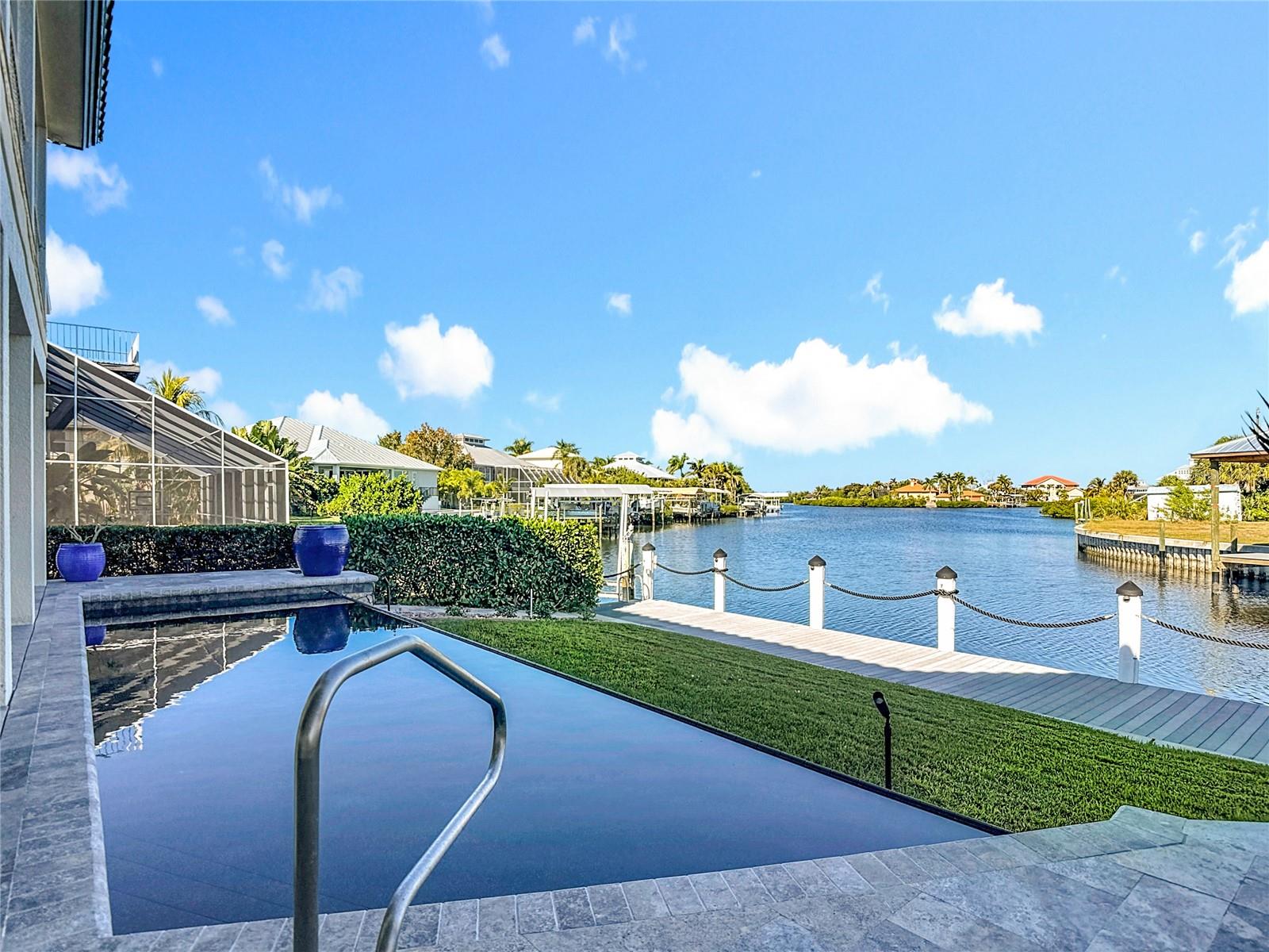 Image 33 of 96 For 24248 Treasure Island Boulevard