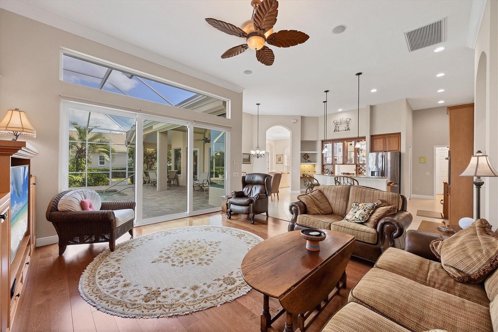 Image 15 of 75 For 7915 Warwick Gardens Lane