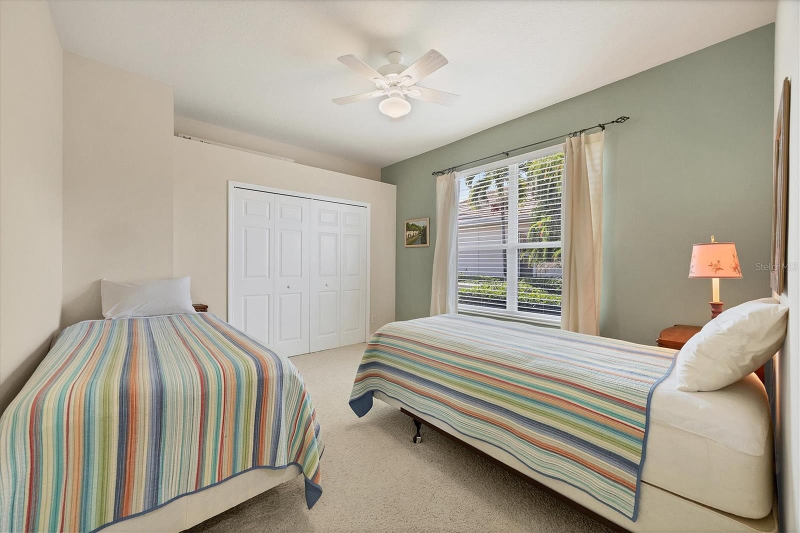 Image 23 of 75 For 7915 Warwick Gardens Lane