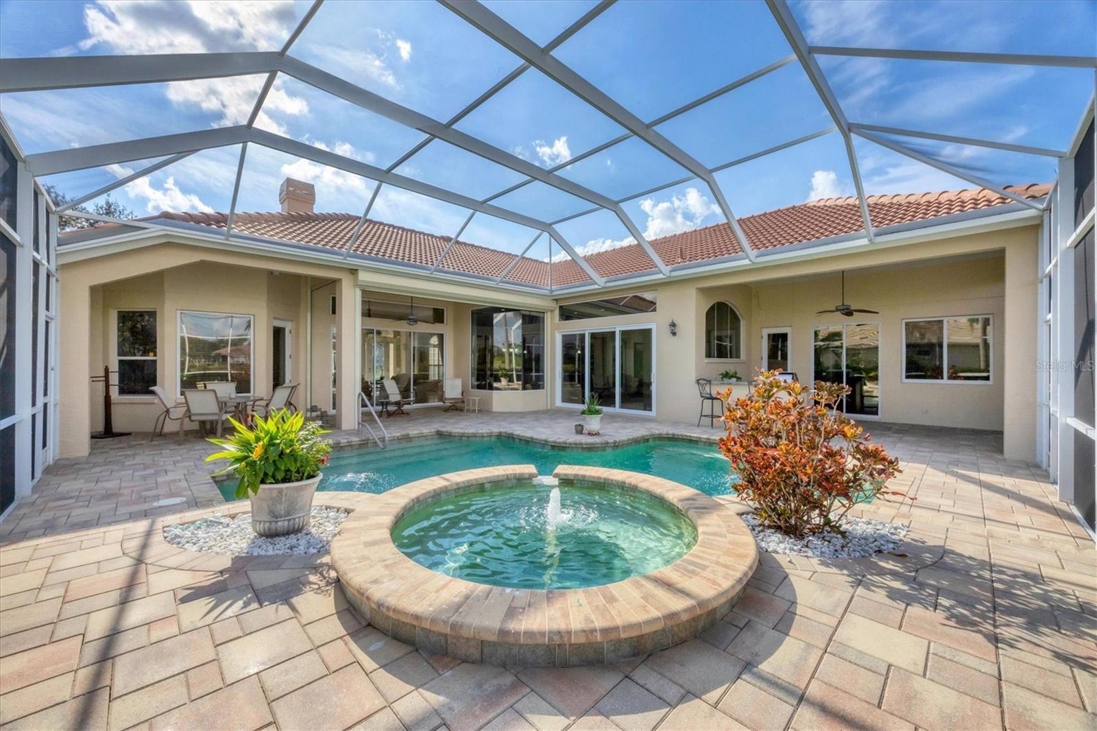 Image 31 of 75 For 7915 Warwick Gardens Lane