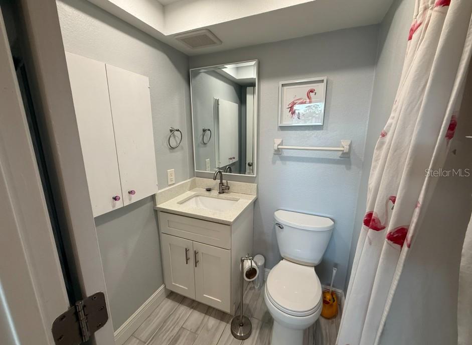 Image 17 of 31 For 708 Tamiami Trail S 318