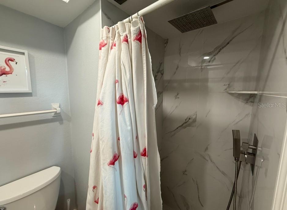 Image 18 of 31 For 708 Tamiami Trail S 318