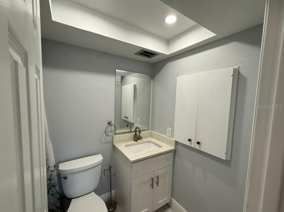 Image 21 of 31 For 708 Tamiami Trail S 318