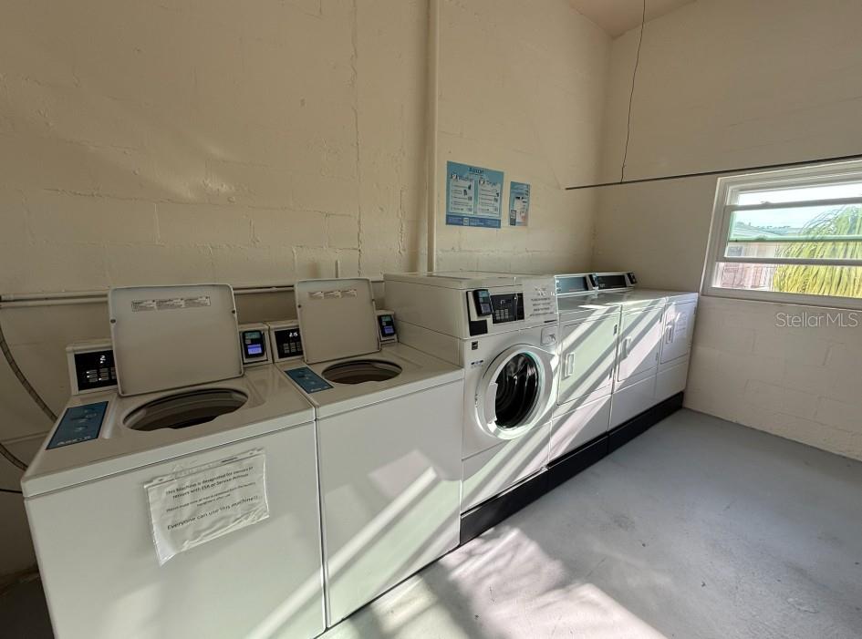 Image 28 of 31 For 708 Tamiami Trail S 318