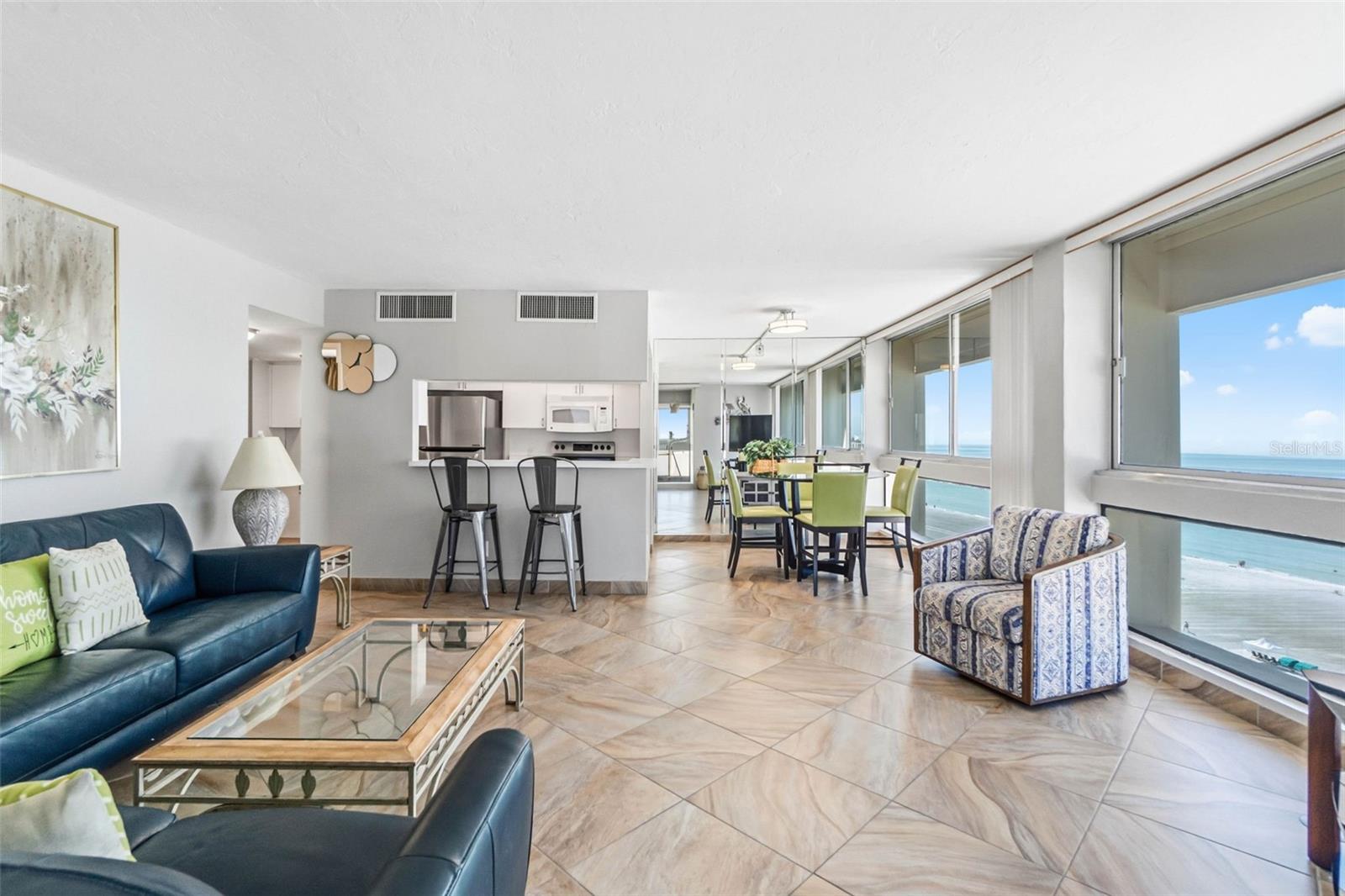 Image 19 of 39 For 5966 Midnight Pass Road G113