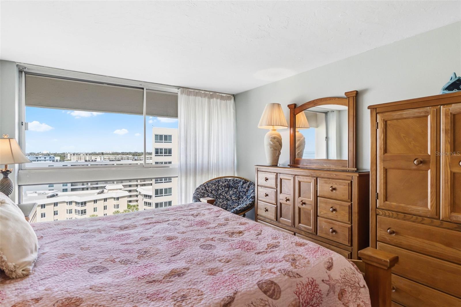 Image 29 of 39 For 5966 Midnight Pass Road G113